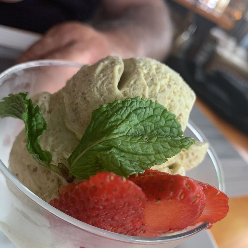 Pistacho ice cream Pistacho ice cream