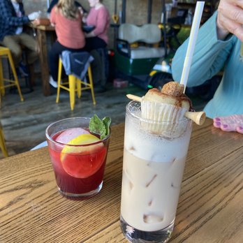 Big Mini Putt Club - Dranks - Mini Golf Near Me - Chicago, Illinois