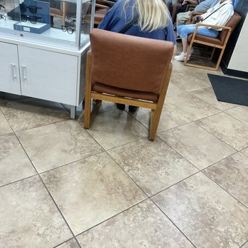 Complete Eye Care - More people waiting - Optometrists Near Me - Merced, California Complete Eye Care - More people waiting - Optometrists Near Me - Merced, California