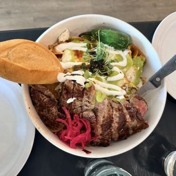 Chila-killer Cafe - Cafes Near Me - Rohnert Park, California