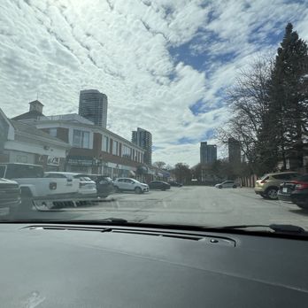 Aashro Cafe - Parking lot - Vegetarian Near Me - North York, Ontario