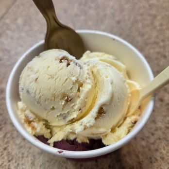 Graeter's Ice Cream - Key lime pie ice cream - Desserts Near Me - Westlake, Ohio Graeter's Ice Cream - Key lime pie ice cream - Desserts Near Me - Westlake, Ohio
