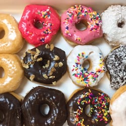 Shipley Do-Nuts - Dunkin Donuts ain't got NOTHING on Shipley's!