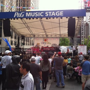 Fountain Square - Music Venues Near Me - Cincinnati, Ohio Fountain Square - Music Venues Near Me - Cincinnati, Ohio