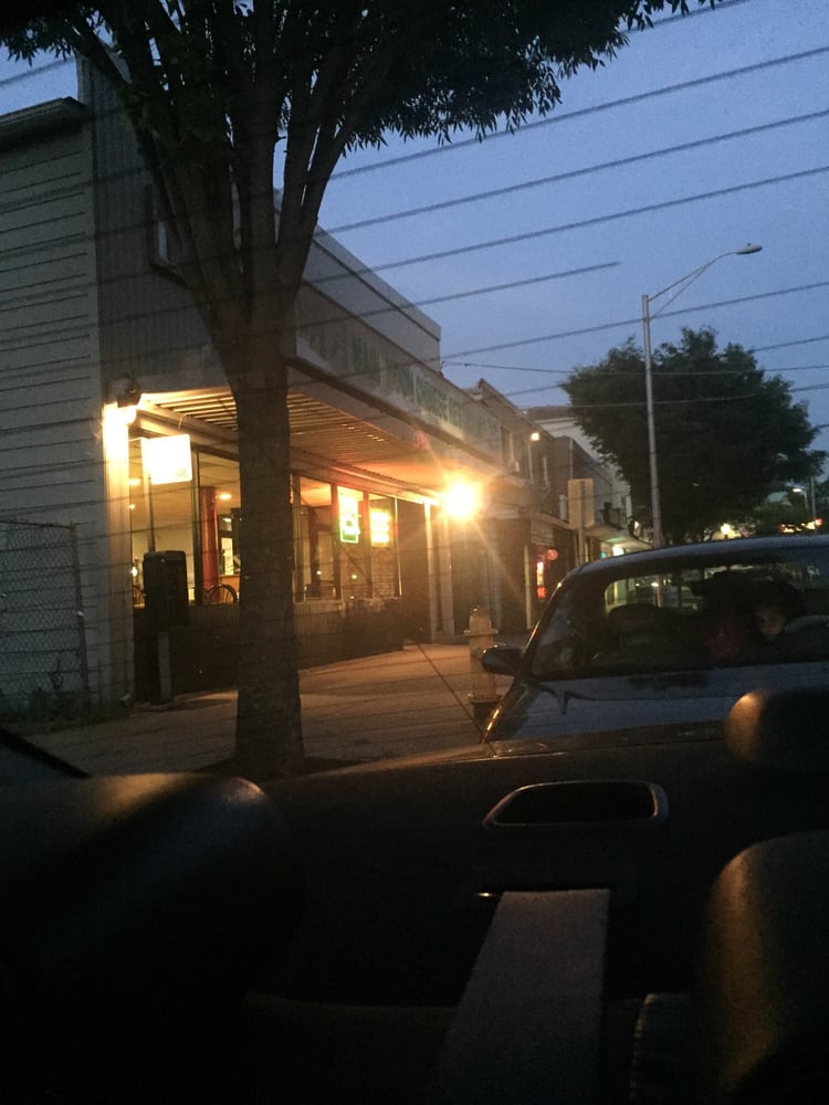 MAIN MOON RESTAURANT Updated October 2024 16 Reviews 97 Main St