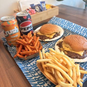 For The Win - Burgers Near Me - Los Angeles, California