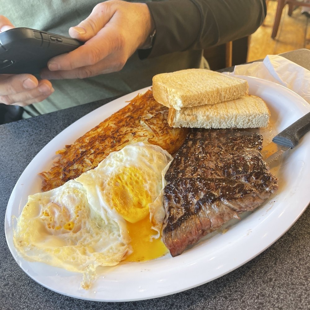 Billy Gail's - Steak and Eggs - American Near Me - Branson, Missouri Billy Gail's - Steak and Eggs - American Near Me - Branson, Missouri