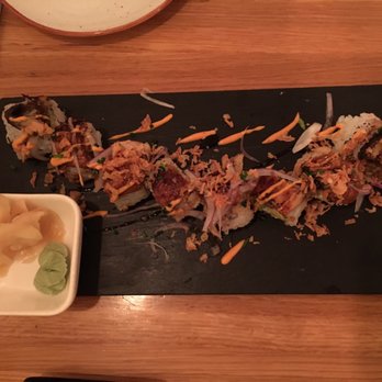 Izakaya Han - Dragón roll flambeados - Korean Near Me - Madrid, M