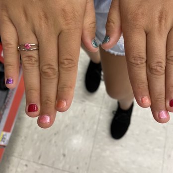 Signature Nail Studio - Nail Salons Near Me - Indian Harbour Beach, Florida