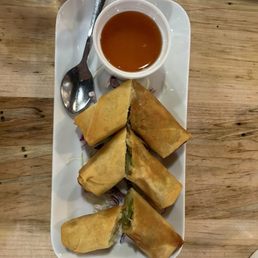 Vegetable egg roll with plum sauce