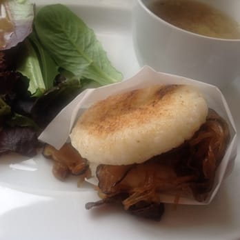 Marulilu Cafe - Rice Burger - Sukiyaki Beef - Cafes Near Me - Vancouver, British Columbia
