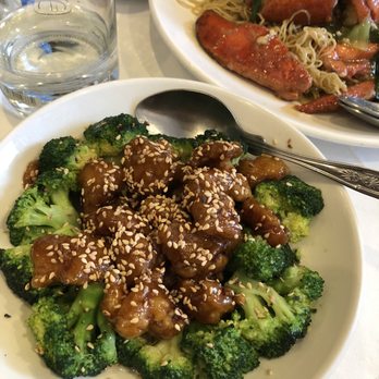 Mandarin Kitchen - Sesame chicken - Chinese Near Me - London, XGL Mandarin Kitchen - Sesame chicken - Chinese Near Me - London, XGL