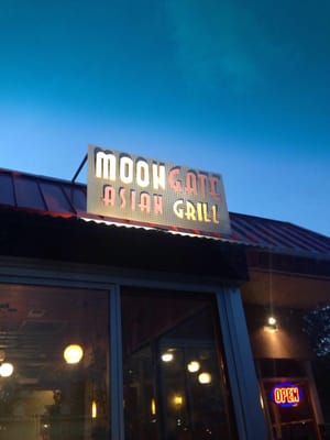 Moon Gate Asian Grill by null