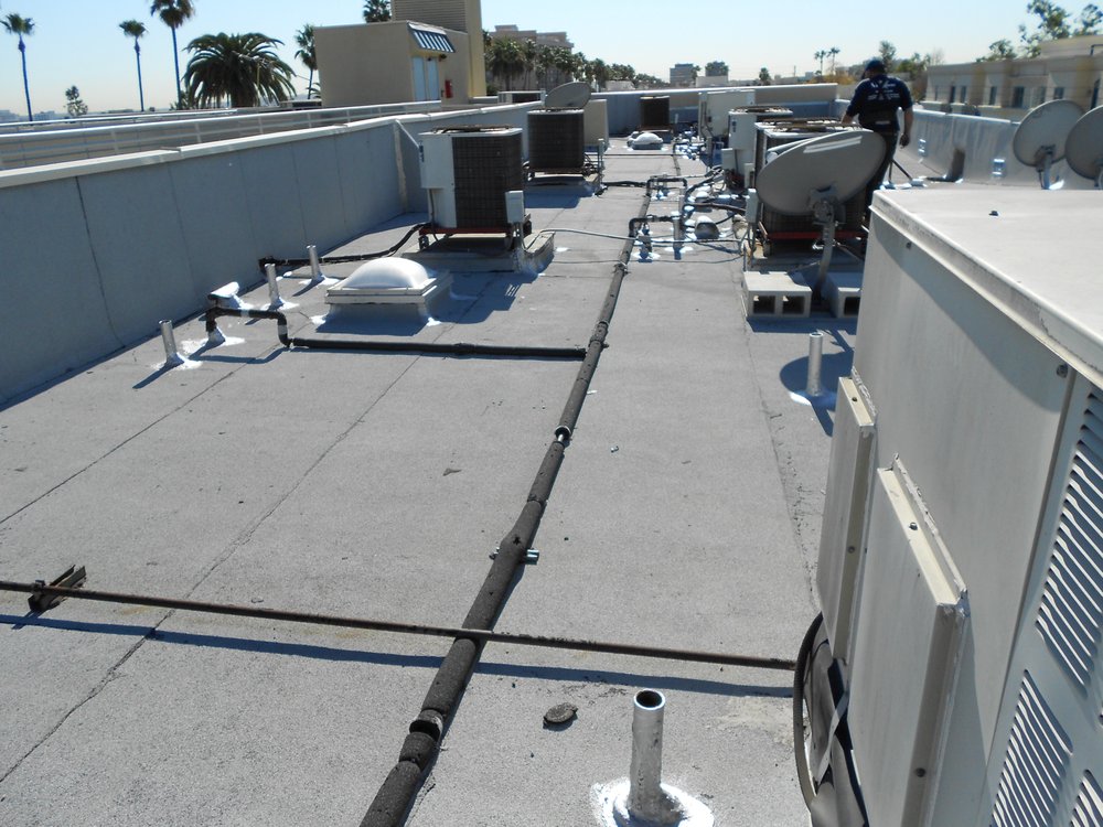 Slide of Midwest Roofing