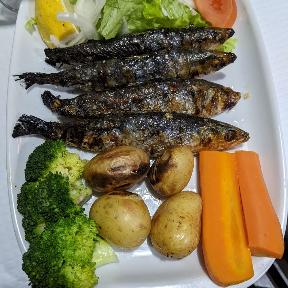 Restaurante Floresta do Calhariz - Sardines platter - Portuguese Near Me - Lisbon, 11 Restaurante Floresta do Calhariz - Sardines platter - Portuguese Near Me - Lisbon, 11