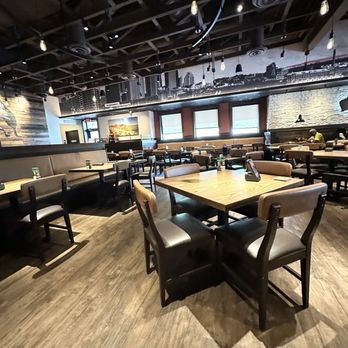 Outback Steakhouse - Dining area - Steakhouses Near Me - Altamonte Springs, Florida Outback Steakhouse - Dining area - Steakhouses Near Me - Altamonte Springs, Florida