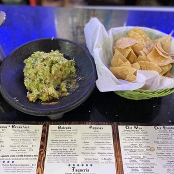Seis Vecinos Restaurant - Fresh Guacamole made before your very - Latin American Near Me - Bronx, New York Seis Vecinos Restaurant - Fresh Guacamole made before your very - Latin American Near Me - Bronx, New York