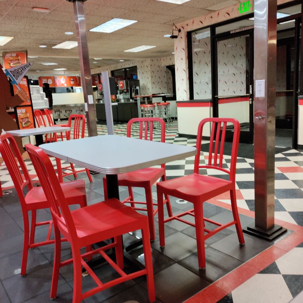 Burgerville - Front entrance - Burgers Near Me - Vancouver, Washington