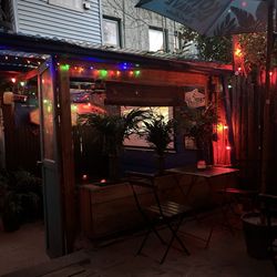 Surf Bar Seafood Restaurant & Grill - Outside area