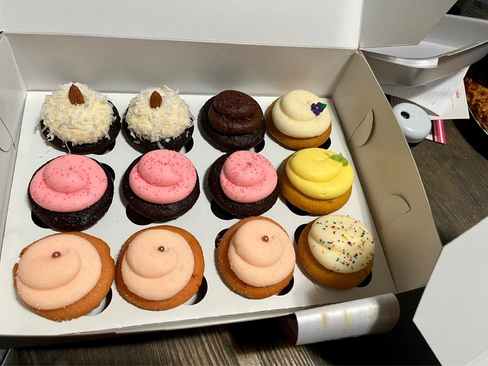 ICING ON THE CUPCAKE 212 Photos & 230 Reviews 2416 J St, Sacramento