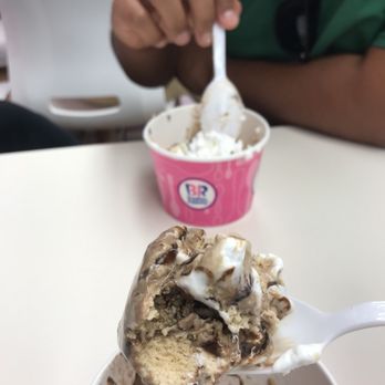 Baskin Robbins - Ice Cream & Frozen Yogurt Near Me - Daly City, California
