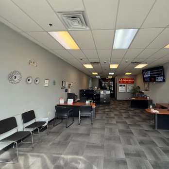 L.A. Insurance - Interior office of the L.A. Insurance Agency located at 2175 Cheyenne Ave. in NV - Home & Rental Insurance Near Me - Las Vegas, Nevada L.A. Insurance - Interior office of the L.A. Insurance Agency located at 2175 Cheyenne Ave. in NV - Home & Rental Insurance Near Me - Las Vegas, Nevada