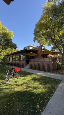 little on mountain by null