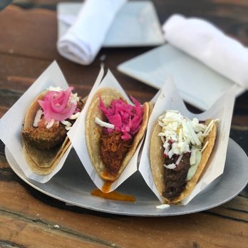 Taco Y Vino - Tacos Near Me - Dallas, Texas