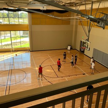 Thrive - Double basketball courts and 5 pickle ball courts - Gyms Near Me - Lewisville, Texas Thrive - Double basketball courts and 5 pickle ball courts - Gyms Near Me - Lewisville, Texas