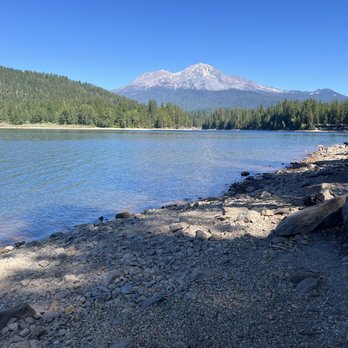 Lake Siskiyou - Lakes Near Me - Mt Shasta, California