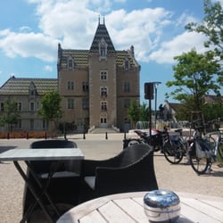 La place - Vue de la terrasse