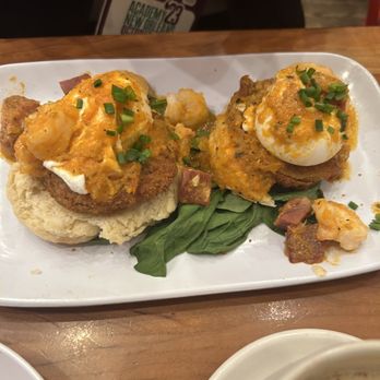 Ruby Slipper Decatur - Eggs Chicken St. Charles Benedict - Breakfast & Brunch Near Me - New Orleans, Louisiana