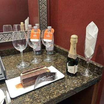 Omni Fort Worth Hotel - Mini bottle of champagne and chocolate cake - Hotels Near Me - Fort Worth, Texas