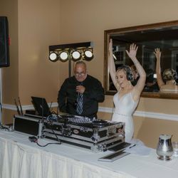 Entourage Mobile Entertainment - Photo Credit: Lauren Klusman Photography