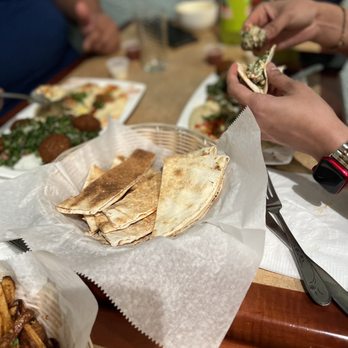 Sarra Grill - Mediterranean Near Me - Skokie, Illinois