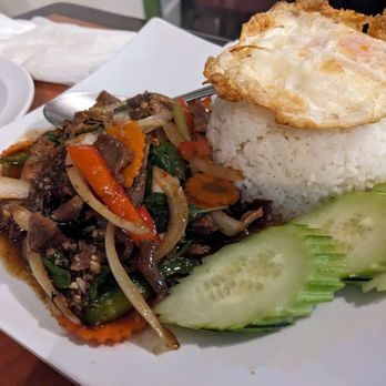 Thai Victory Restaurant - Roast duck with rice - Thai Near Me - North Hollywood, California
