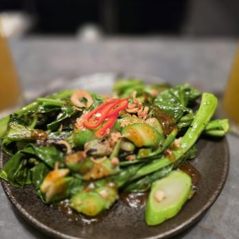 Chao - Gai lam stir fry - Asian Fusion Near Me - Honolulu, Hawaii