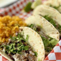 Bigotes Street Tacos