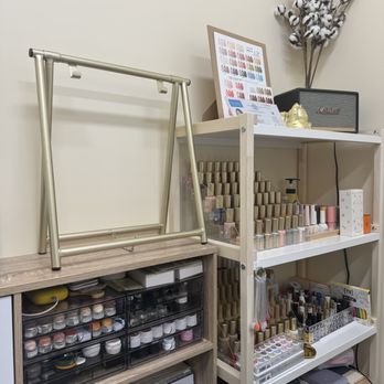 SYS Nail Studio - Her shop is very clean and cute - Nail Salons Near Me - Las Vegas, Nevada