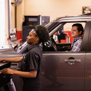 Valvoline Instant Oil Change - Great customer service - Oil Change Stations Near Me - Baton Rouge, Louisiana Valvoline Instant Oil Change - Great customer service - Oil Change Stations Near Me - Baton Rouge, Louisiana