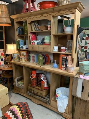 Cottonwood Market Antique Mall by null