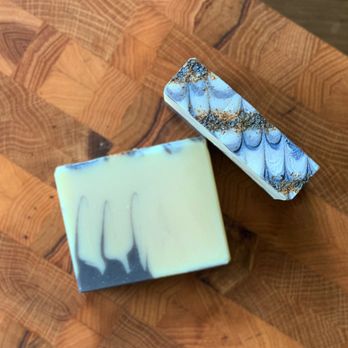 Billow Cloud Soaps - Lavender, Litsea & Myrrh hand & body soap - Cosmetics & Beauty Supply Near Me - Yachats, Oregon