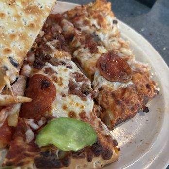 Straw Hat Pizza - Pizza Near Me - Hayward, California