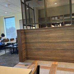 Aladdin's Eatery - Mentor - Restaurant interior