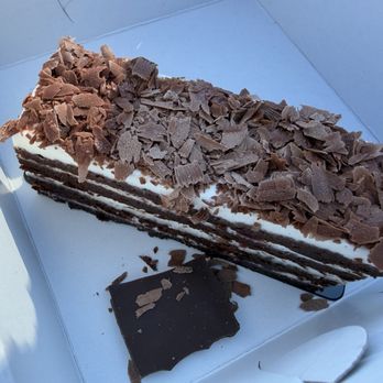 La Recette Patisserie - Cherry cake - Custom Cakes Near Me - Durham, North Carolina La Recette Patisserie - Cherry cake - Custom Cakes Near Me - Durham, North Carolina