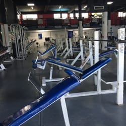 Golden's Gym