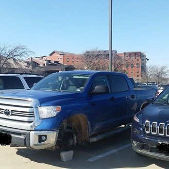 Great Wolf Lodge - In Valet Parking at Great Wolf Lodge Grapevine - No Security or cameras! - Resorts Near Me - Grapevine, Texas Great Wolf Lodge - In Valet Parking at Great Wolf Lodge Grapevine - No Security or cameras! - Resorts Near Me - Grapevine, Texas