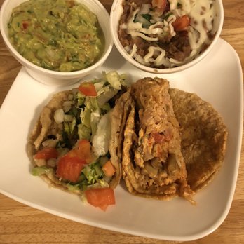 Indy Tacos - Refried beans, fish taco, veggie taco and guacamole (clockwise from upper right, if you couldn't guess) - Mexican Near Me - Indianapolis, Indiana
