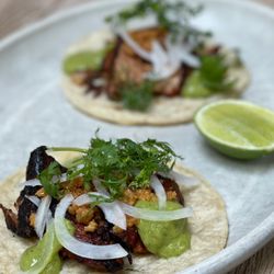 Oxomoco - Carnitas Tacos