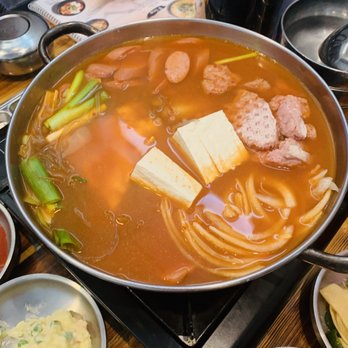 Don Pocha - Budae Jeongol as soon as it arrives - Korean Near Me - Upper Arlington, Ohio Don Pocha - Budae Jeongol as soon as it arrives - Korean Near Me - Upper Arlington, Ohio